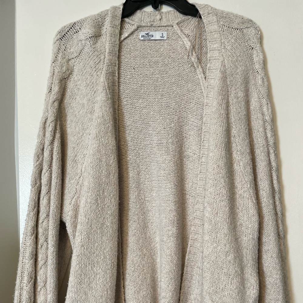 hollister sweater